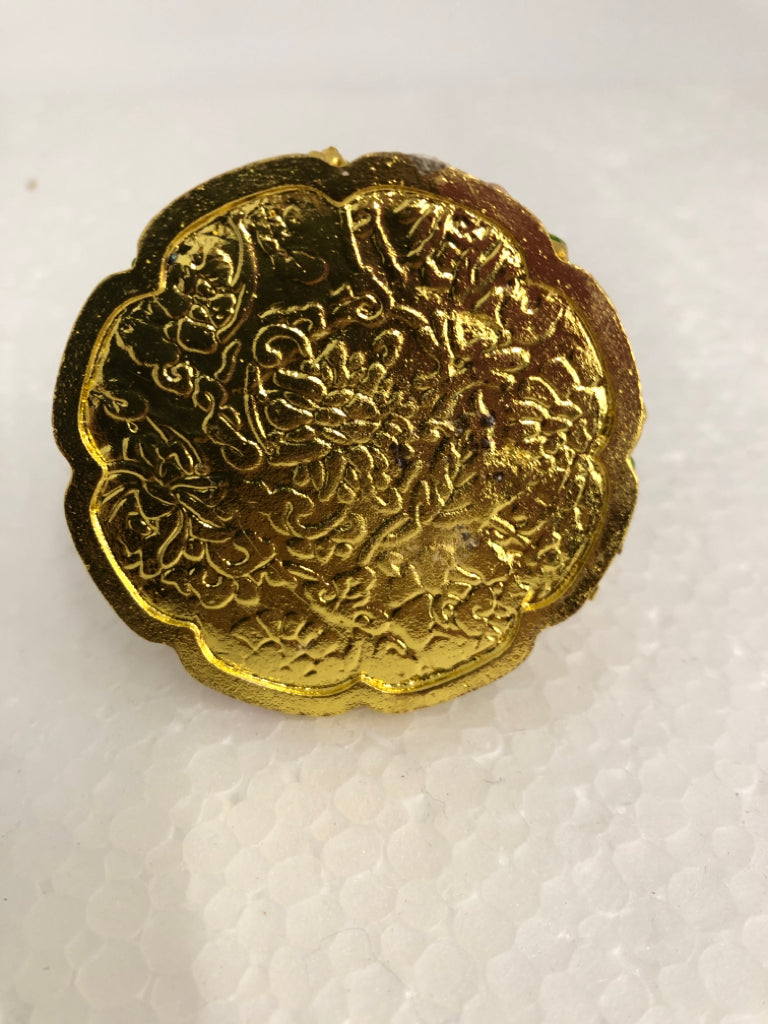 GOLD METAL W/ HUMMINGBIRD PINK/PURPLE FLOWERS TRINKET BOX.