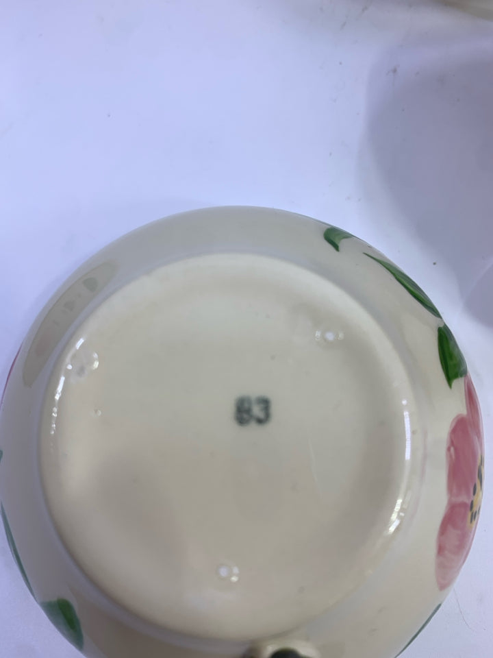 6PC VTG CREAM W/PINK FLOWER TEACUP W/GREEN HANDLE.