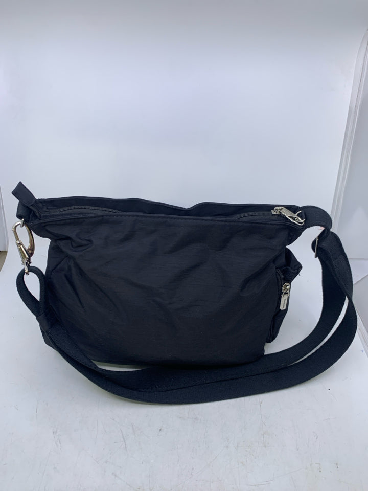 Travelon Anti-Theft Essentials Patch Pocket Crossbody- NWT