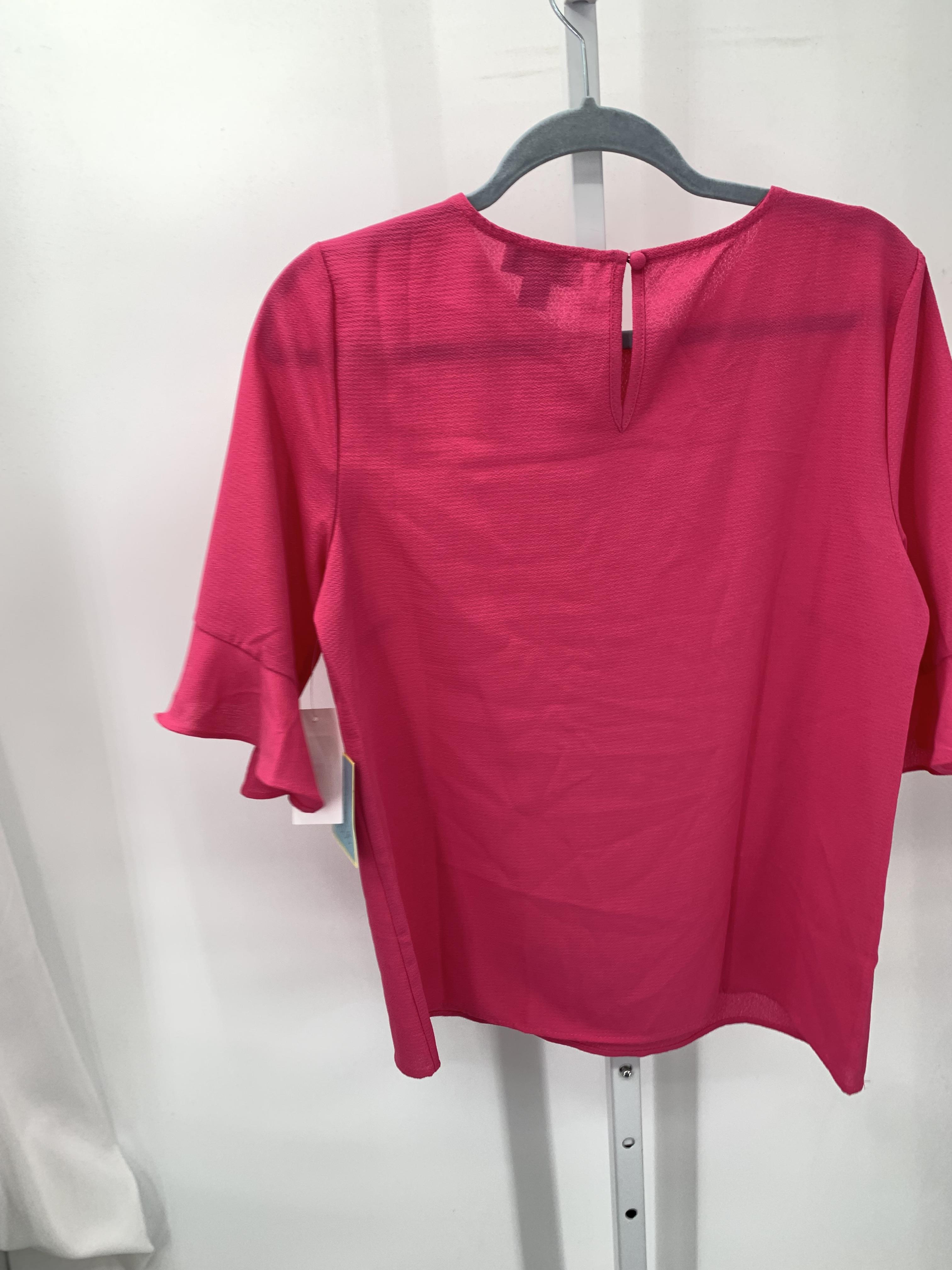 Size Small Misses Short Sleeve Shirt