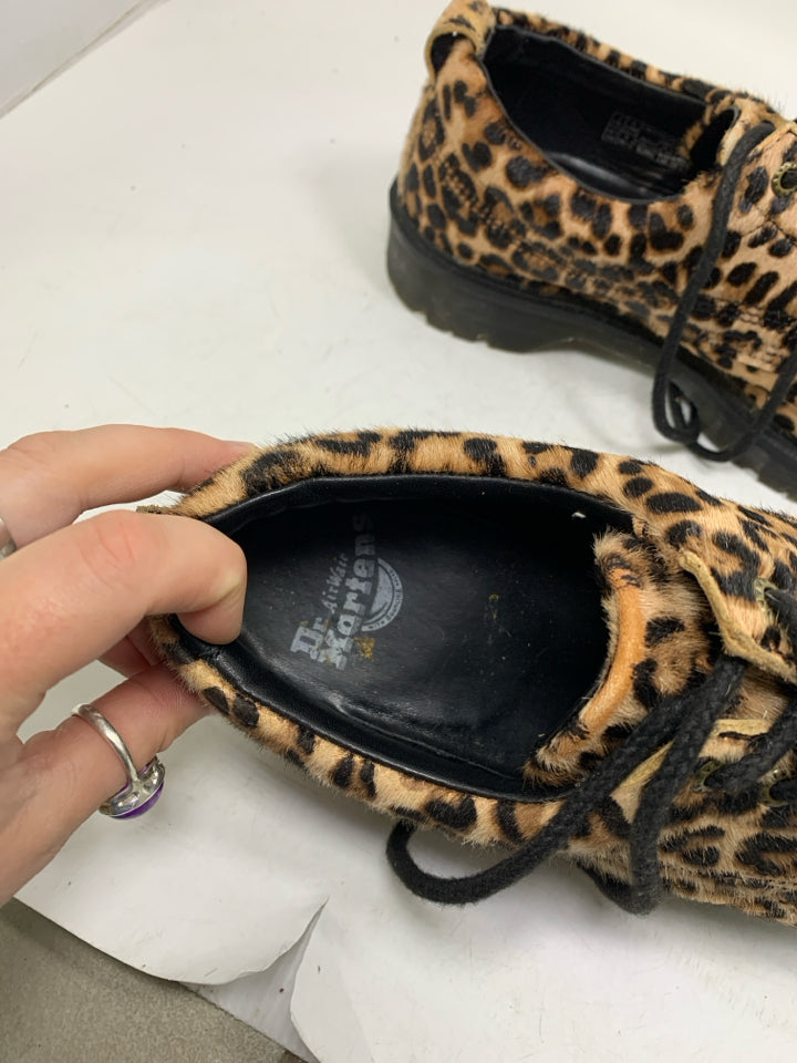 Dr Doc Martens Lowell Archive Leopard Shoes (Men-8, Wom-9)
