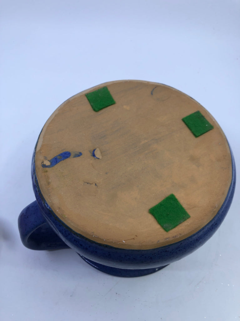 BLUE POTTERY CROCK W/ HANDLE.