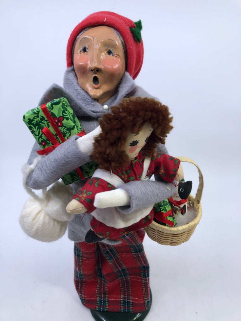 BYERS' CHOICE GRANDMA W TOYS-1996.