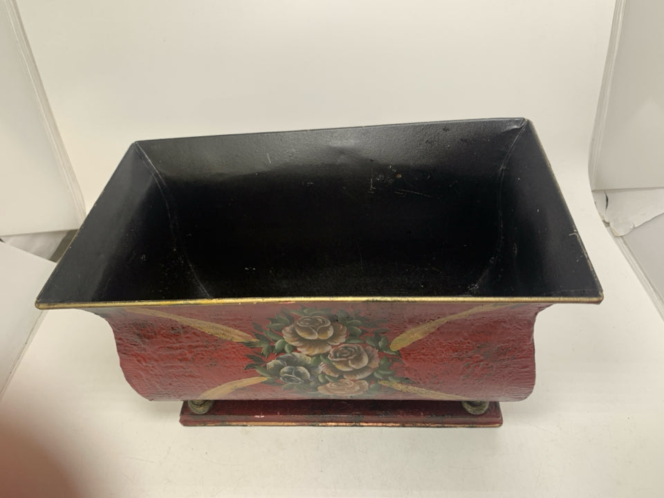 LIGHTWEIGHT PAINTED FLOWERS METAL PLANTER.