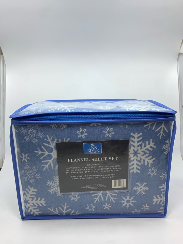 NIP BLUE SNOWFLAKE FULL SIZE FLANNEL SHEET SET