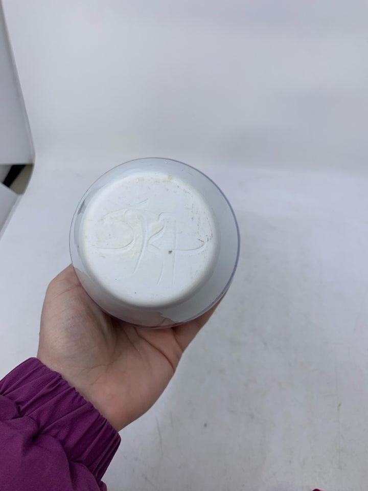 WHITE VASE W/ BLUEBERRIES.