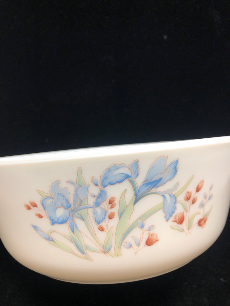 LG BLUE IRIS PYREX CASSEROLE DISH.
