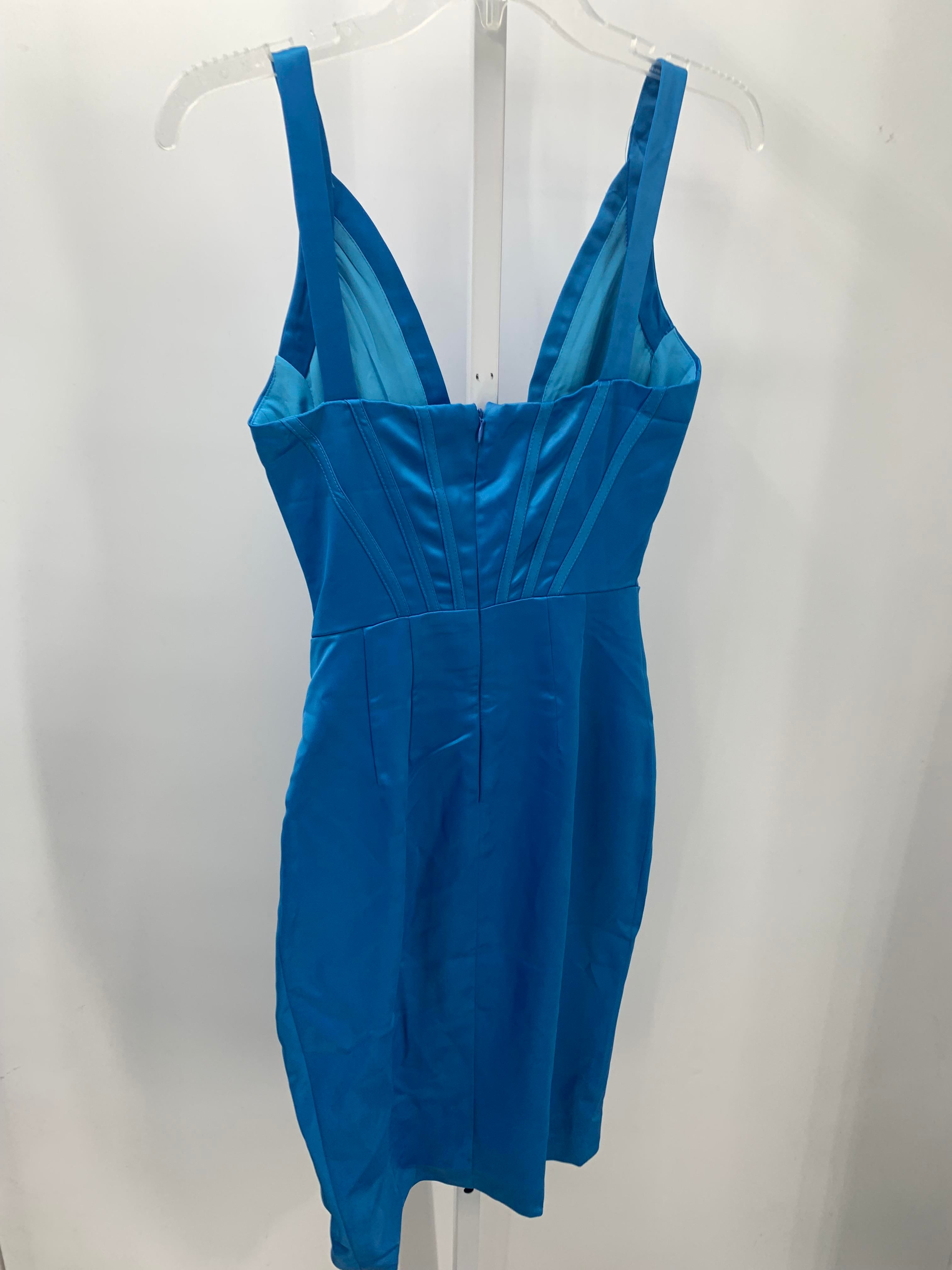 Size X Small Juniors Sleeveless Dress