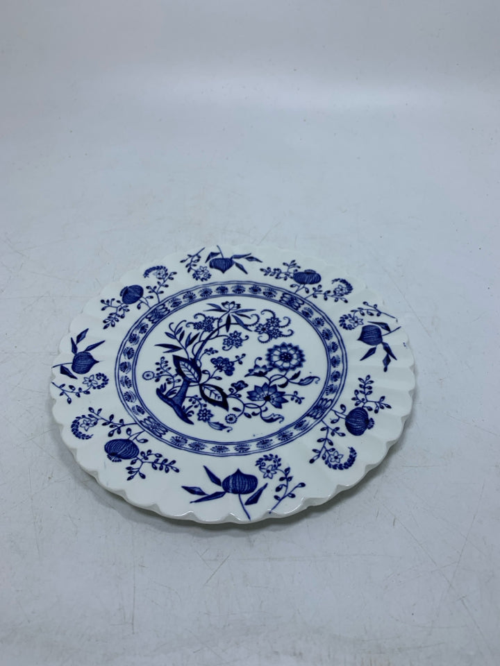 VTG BREAD PLATE- BLUE NORDIC.