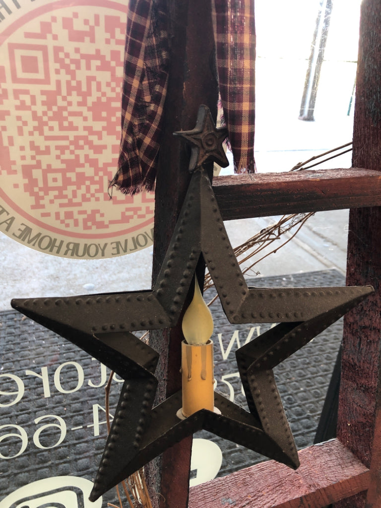 PRIMITIVE RED LADDER W/METAL STAR CANDLE DECOR.