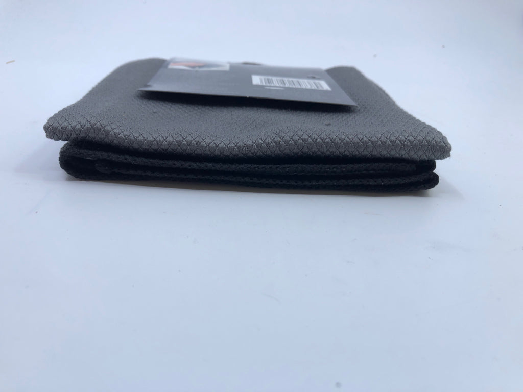 NIP GLASS DRYING TOWEL.
