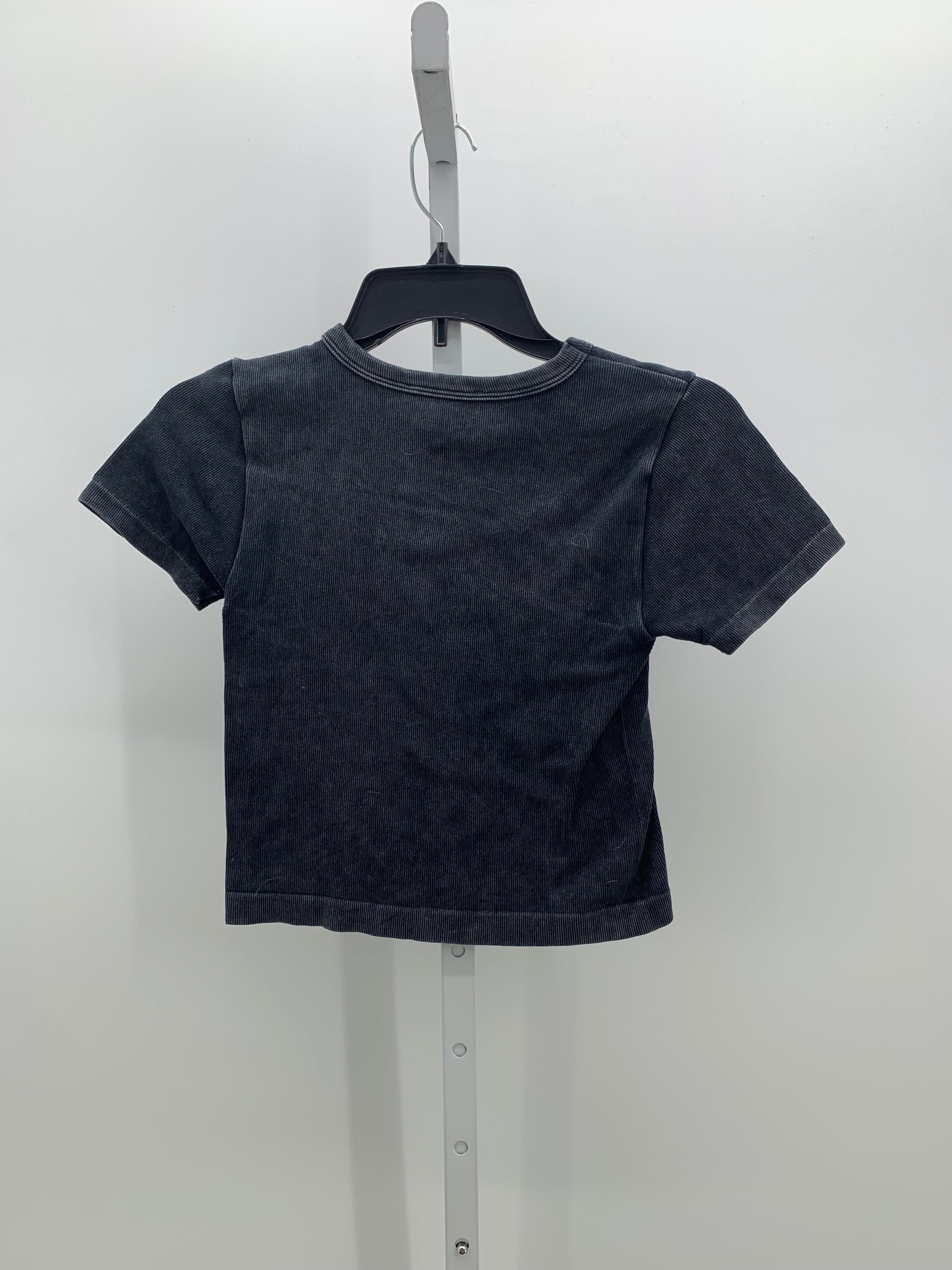 Size Small Juniors Short Sleeve Shirt