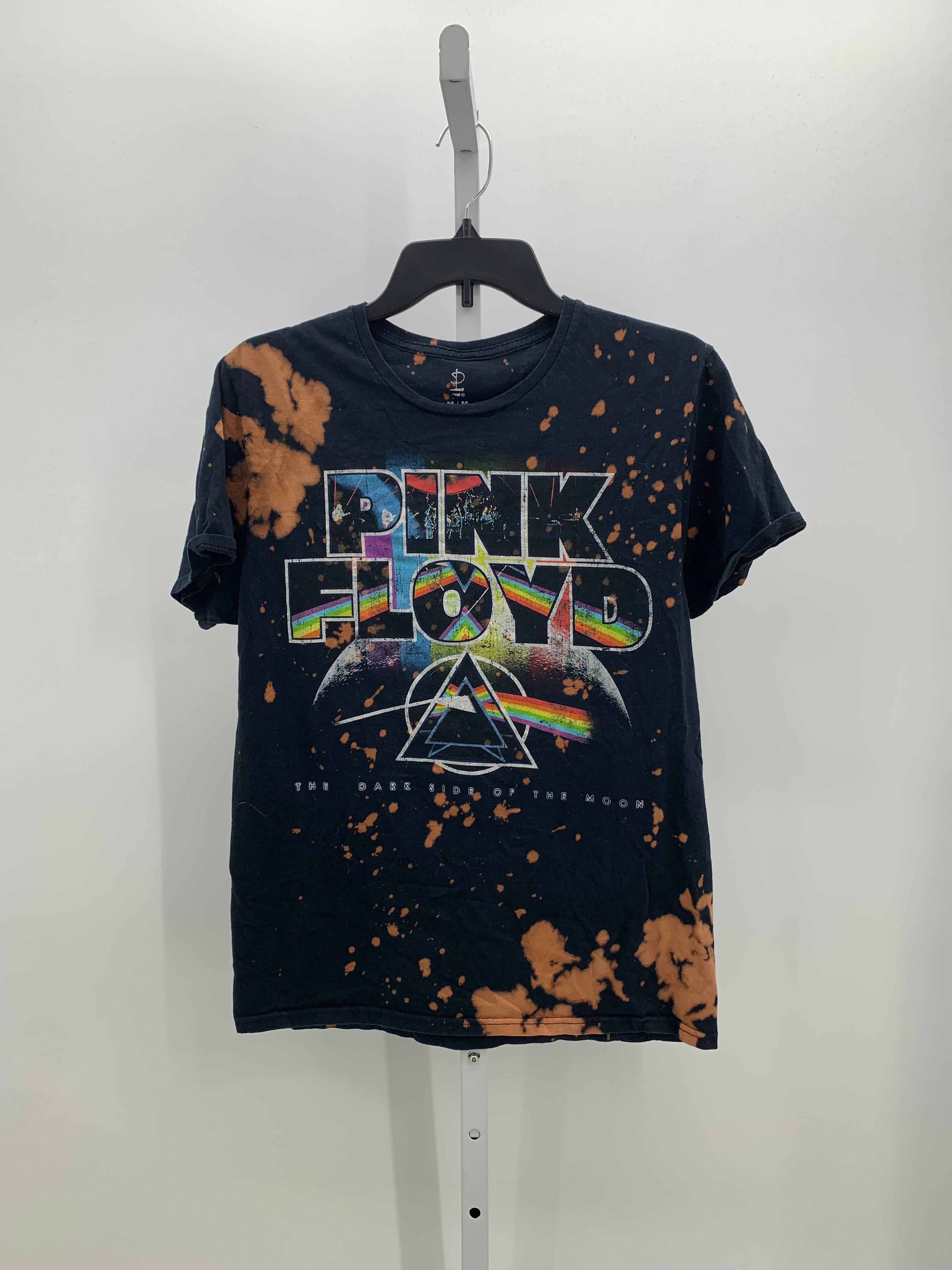 Size Medium Juniors Short Sleeve Shirt