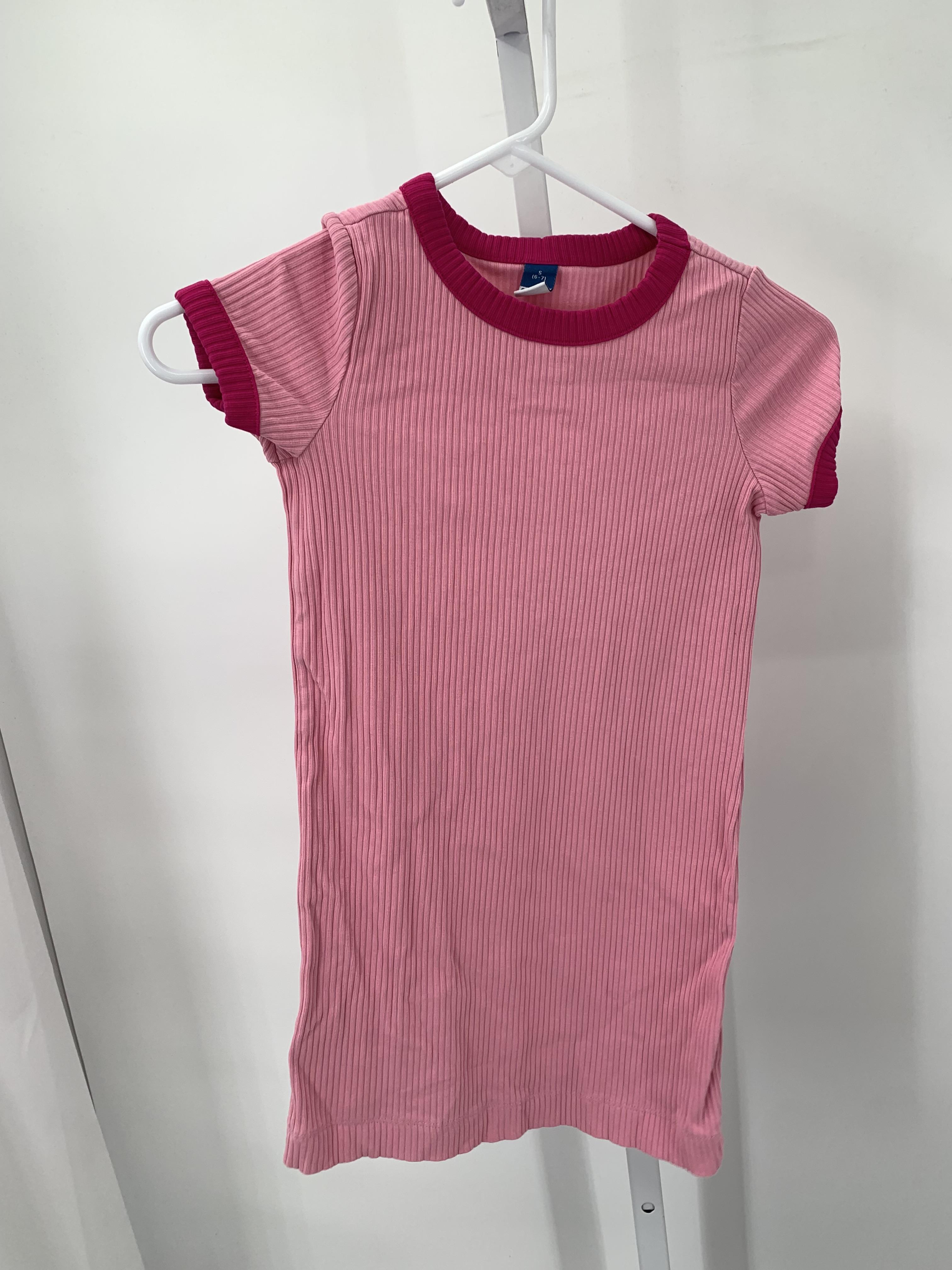 Old Navy Size 6-7 Girls Short Sleeve Dress