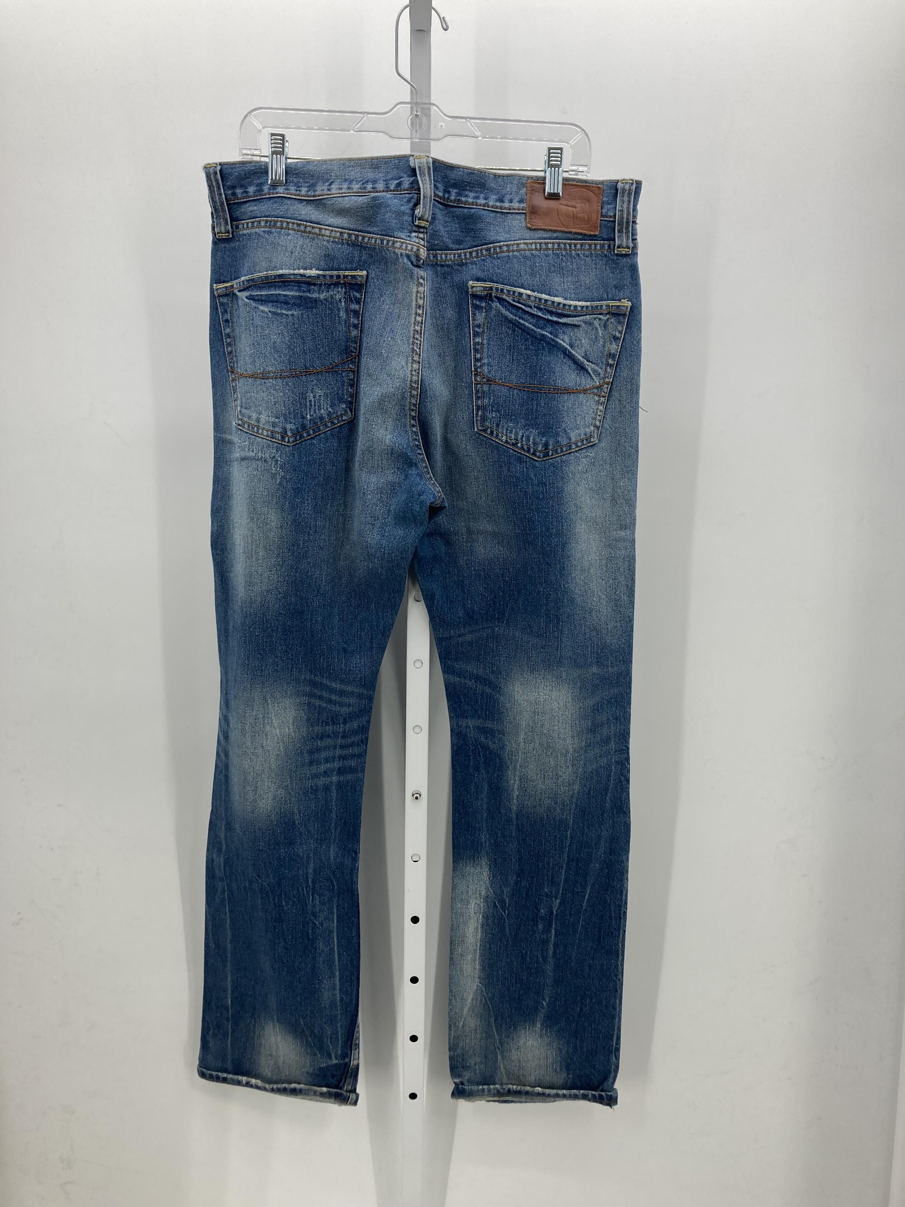 DISTRESSED DENIM