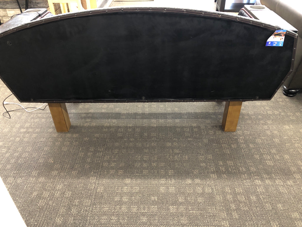 VTG STYLE CAR COUCH- LIGHTS & BLUETOOTH SPEAKER ON WOOD LEGS.