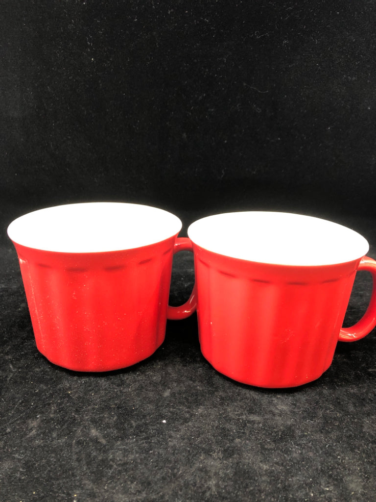 2 RED CERAMIC SOUP MUGS W/HANDLE.
