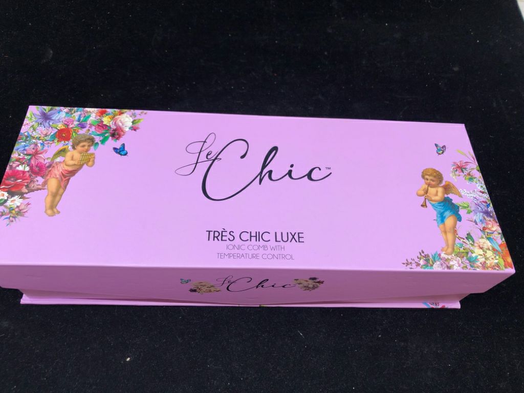 NIB LE CHIC IONIC COMB W TEMP CONTROL.
