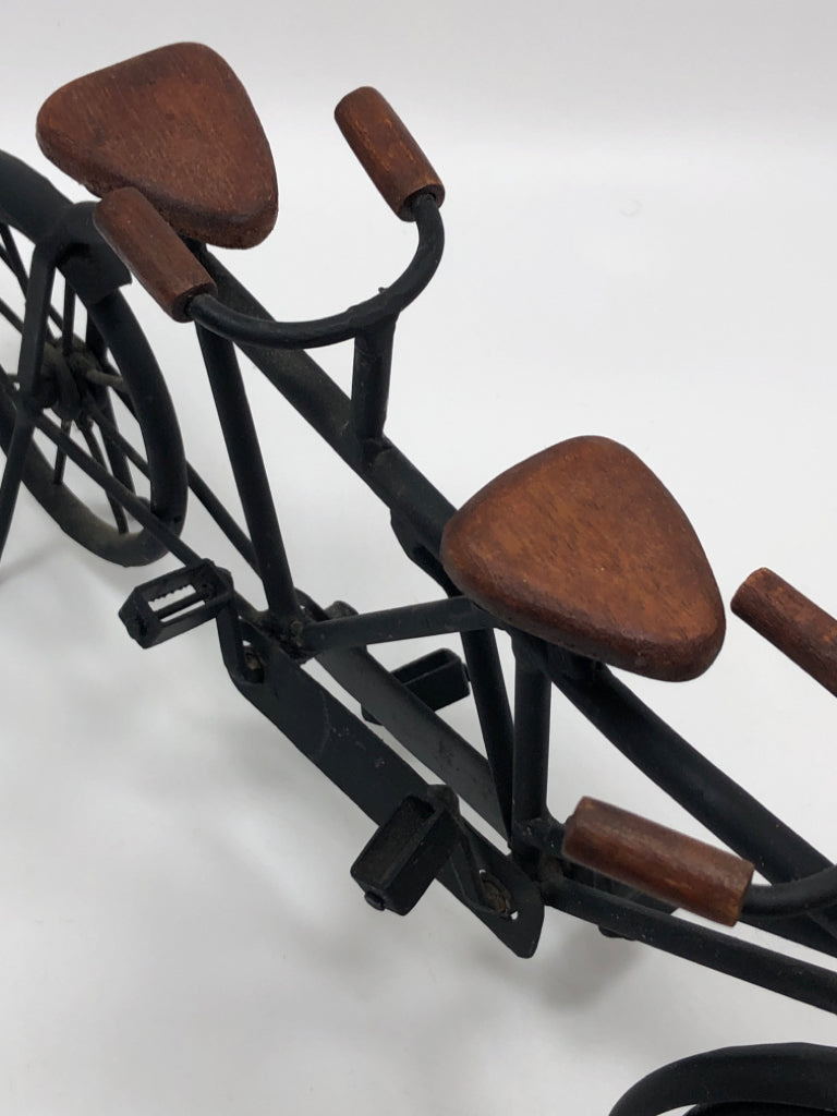 BLACK METAL 2 SEAT BICYCLE SHELF DECOR.