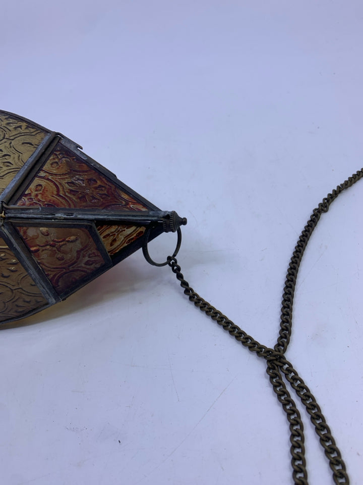 HANGING BROWN GLASS TEA LIGHT HOLDER W/CHAIN.