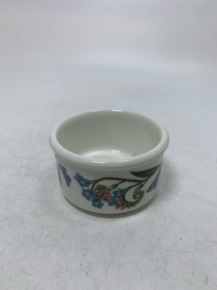 SHALLOW SMALL BOWL W/ BLUE FLOWERS/BUTTERFLIES.