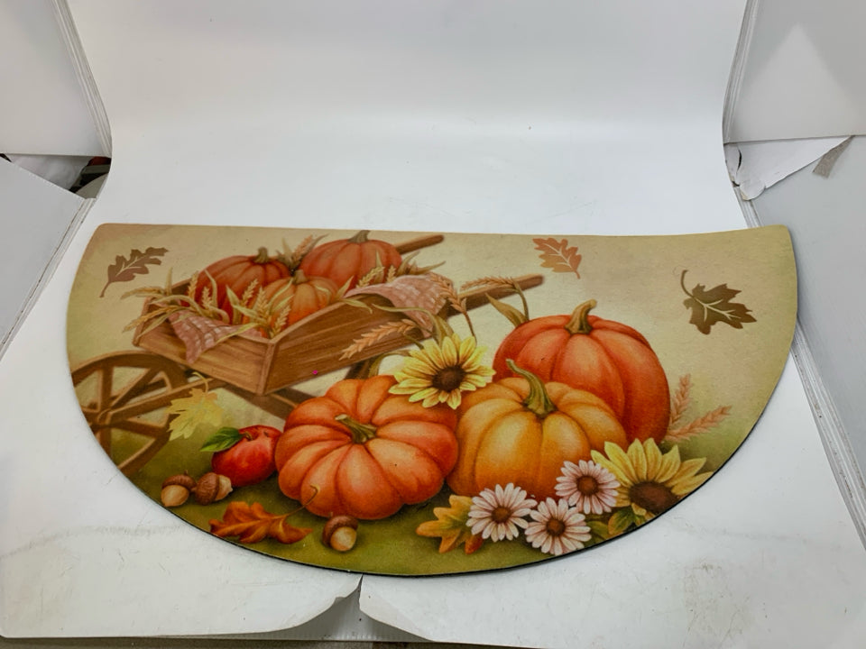 HALF MOON PUMPKINS IN WHEELBARROW SMALL RUG.