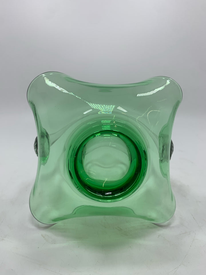 GREEN GLASS BASKET DISH W/RUFFLED EDGE.