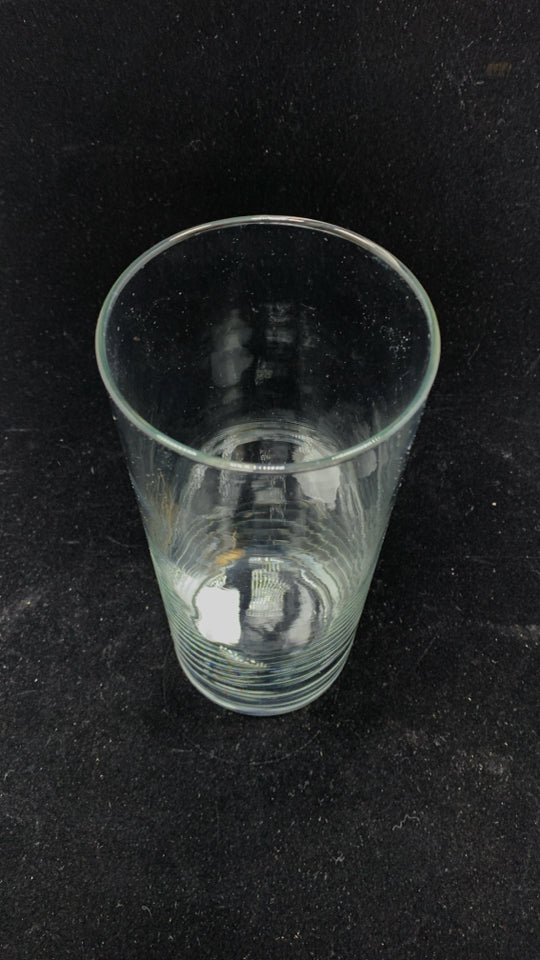 CLEAR GLASS CYLINDRICAL VASE.