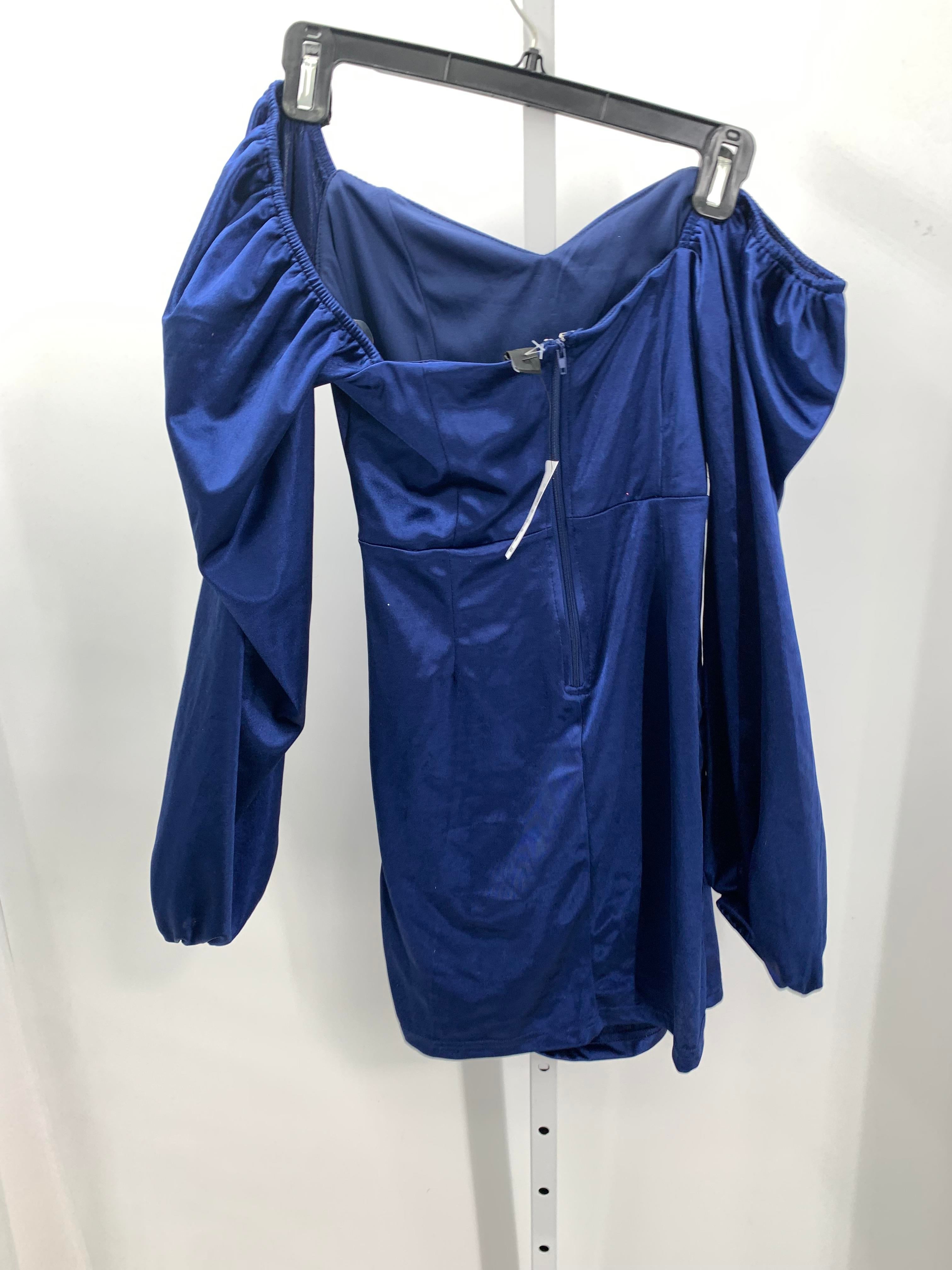 Size Medium Juniors Long Sleeve Dress