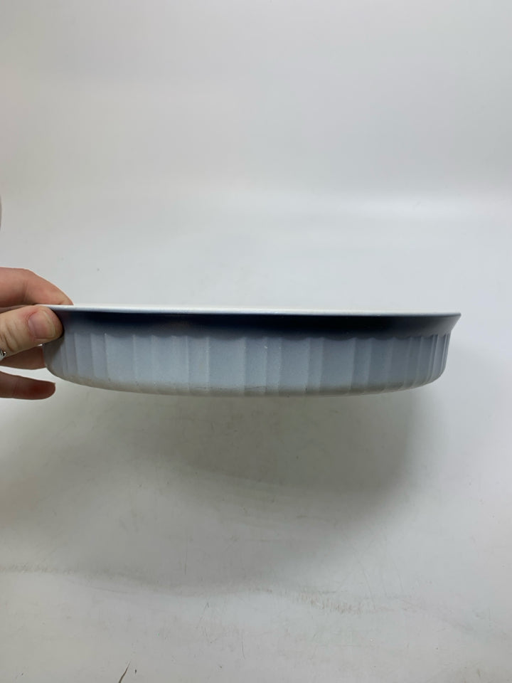 LIGHT BLUE RIBBED TART DISH.
