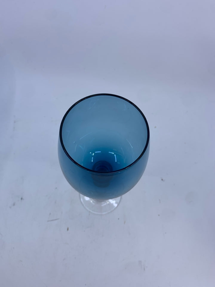 4 BLUE CLEAR STEM WINE GLASSES.