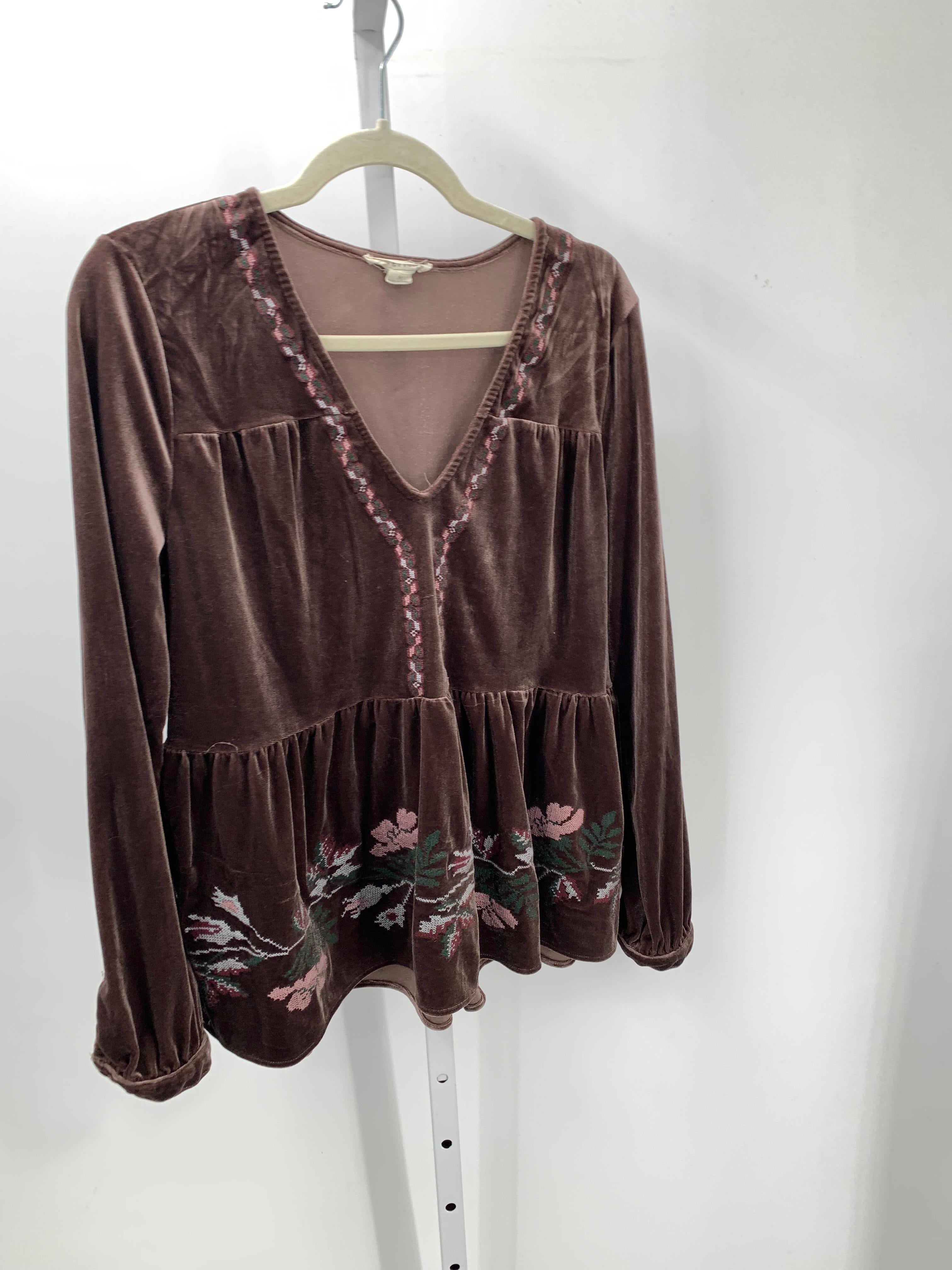 Size Medium Misses Long Sleeve Shirt