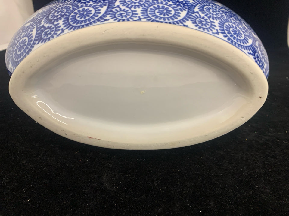 WIDE BASE BLUE AND WHITE VASE.