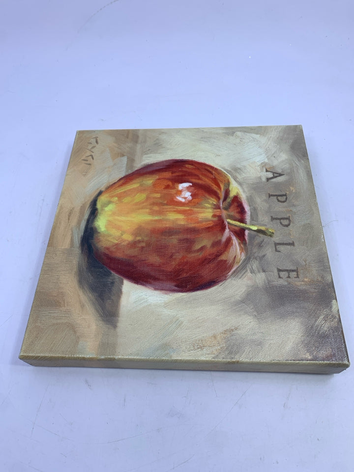 SINGLE RED APPLE WALL CANVAS.