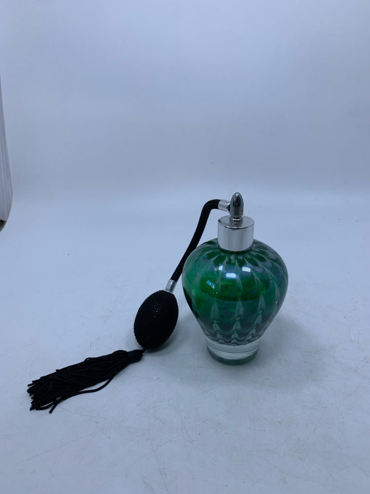 VTG GREEN BLOWN GLASS W/ DETAILS PERFUME ATOMIZER.