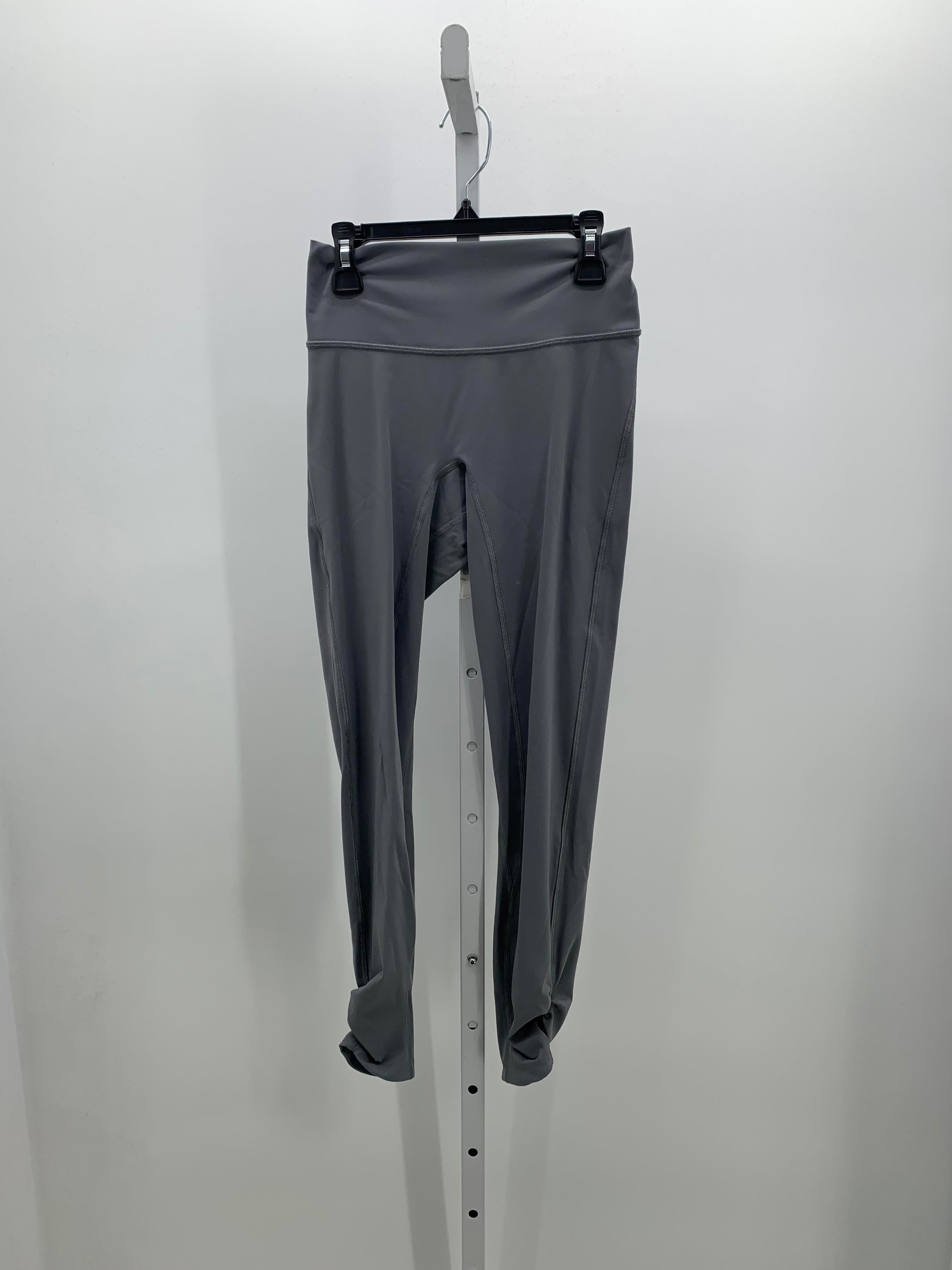 Lululemon Size 4 Misses Cropped Pants