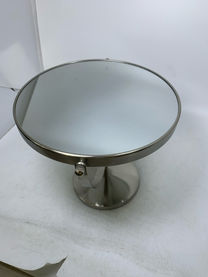 BINO SILVER VANITY MIRROR.