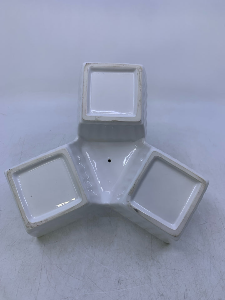 WHITE CERAMIC 3 DIVIDED SERVING PIECE W/ HANDLE IN CENTER.