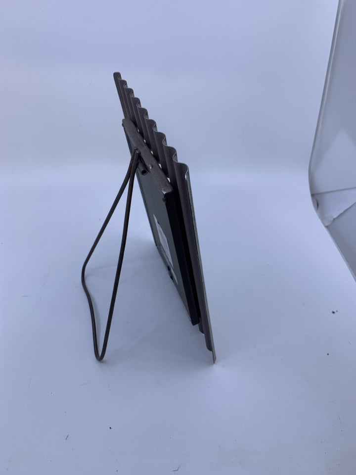 RIBBED GALVANIZED PHOTO FRAME.