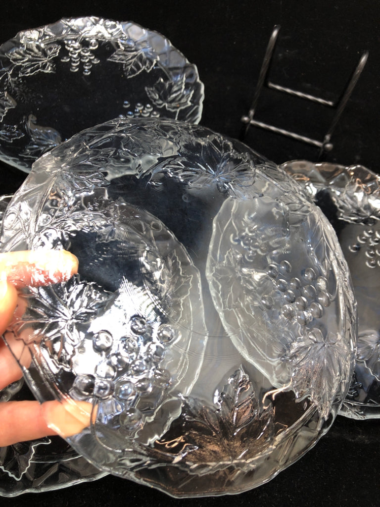 4PC GRAPE & LEAF EMBOSSED GLASS PLATES.