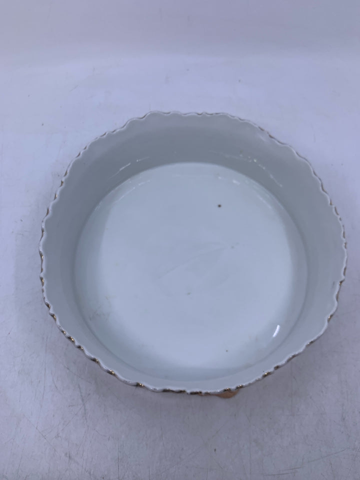 PORCELAIN CIRCLE PLANTER W/ ORANGE W/ COLORFUL FLOWERS.