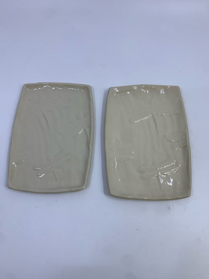 2PC POTTERY EMBOSSED DRAGONFLY BREAD PLATES JOAN GRAHAM GOSS.