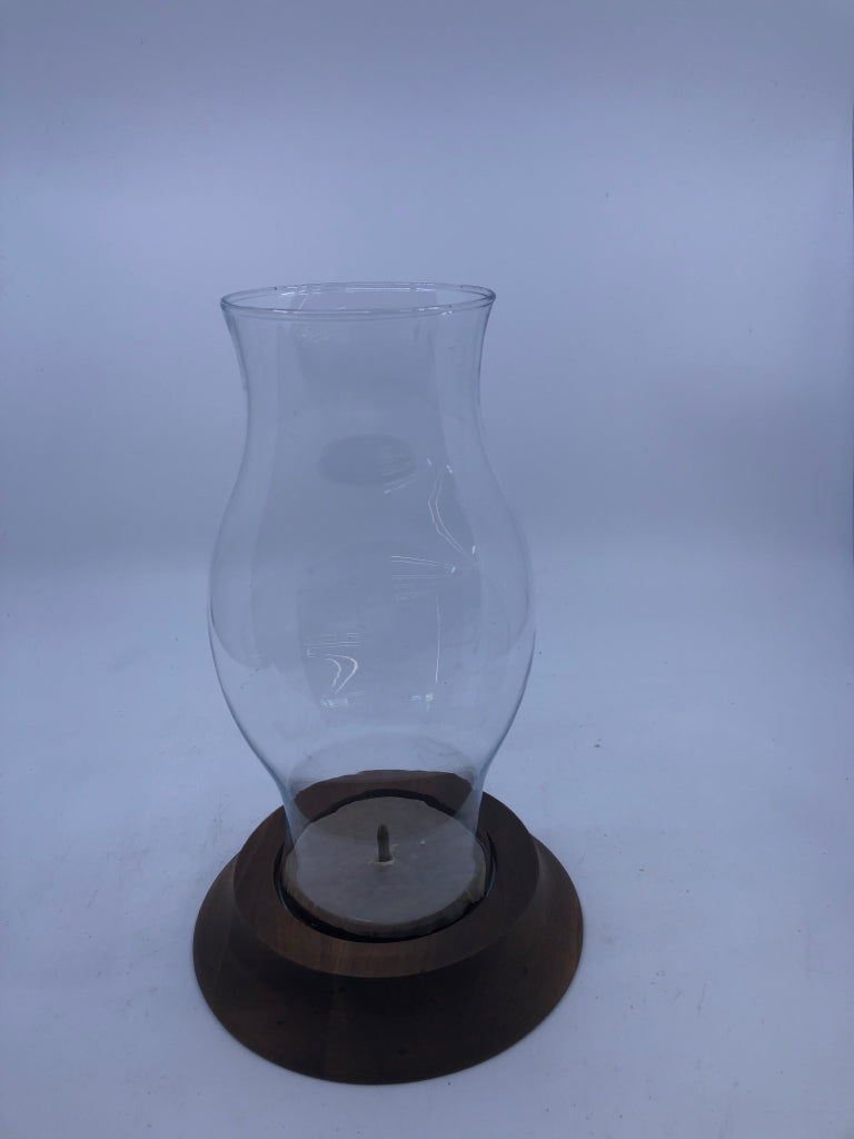 VTG PILLAR CANDLE HOLDER W GLASS GLOBE.