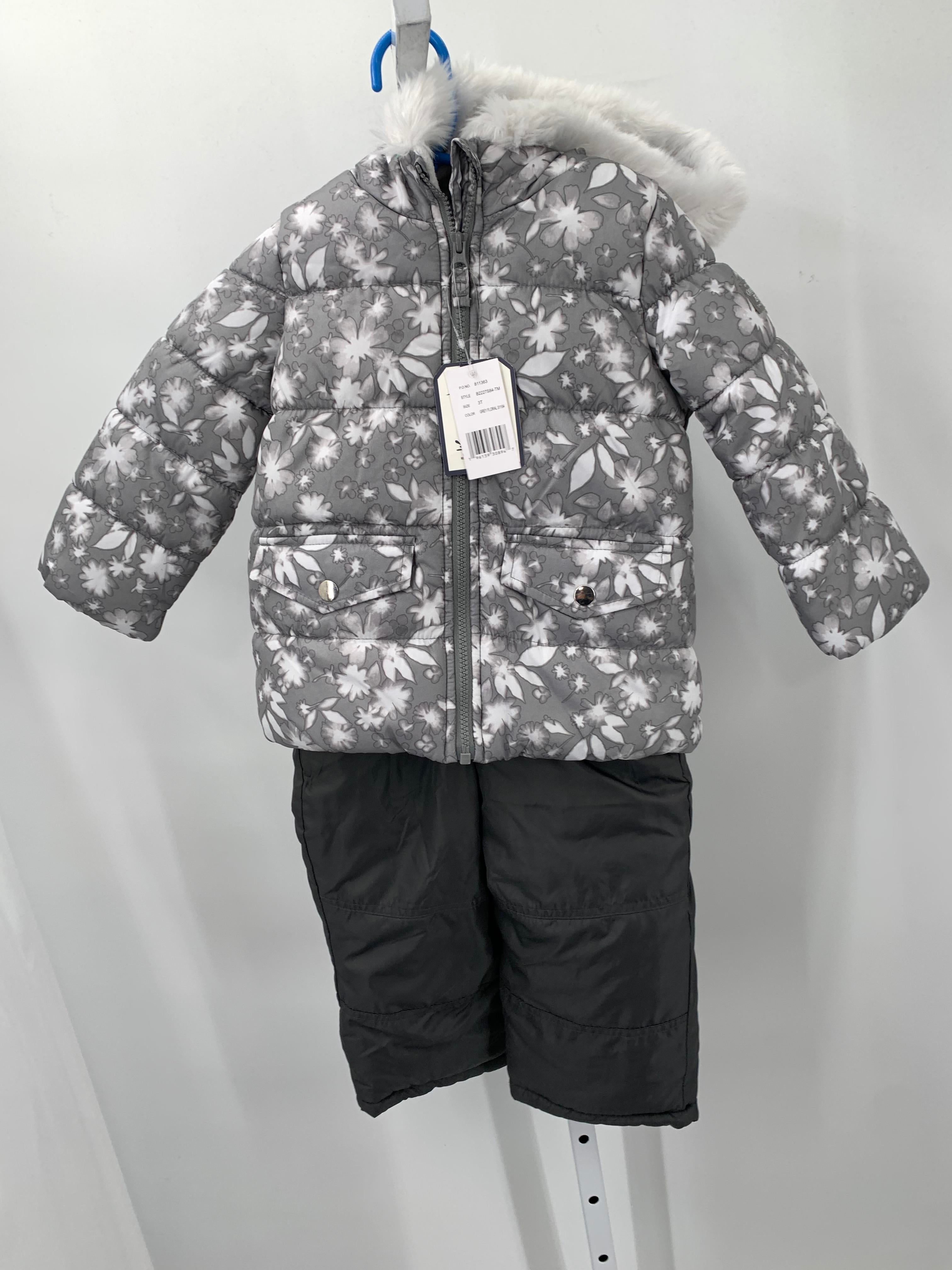 Osh Kosh Size 3T Girls Snow Suit