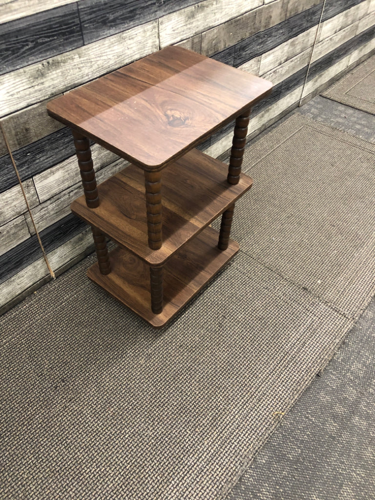 3 TIER DARK WOOD RECTANGLE SIDE TABLE.