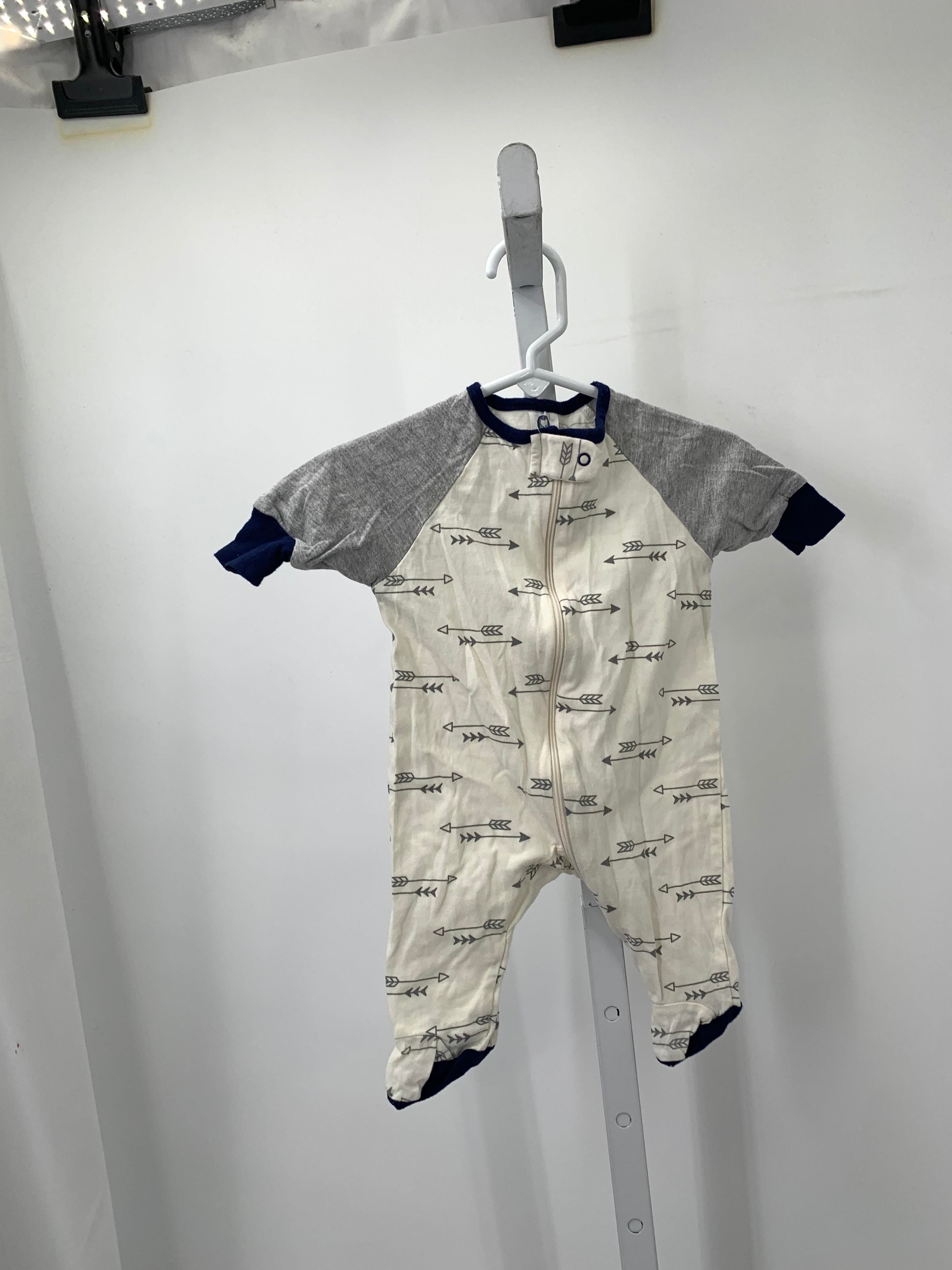 ARROWS ZIP KNIT