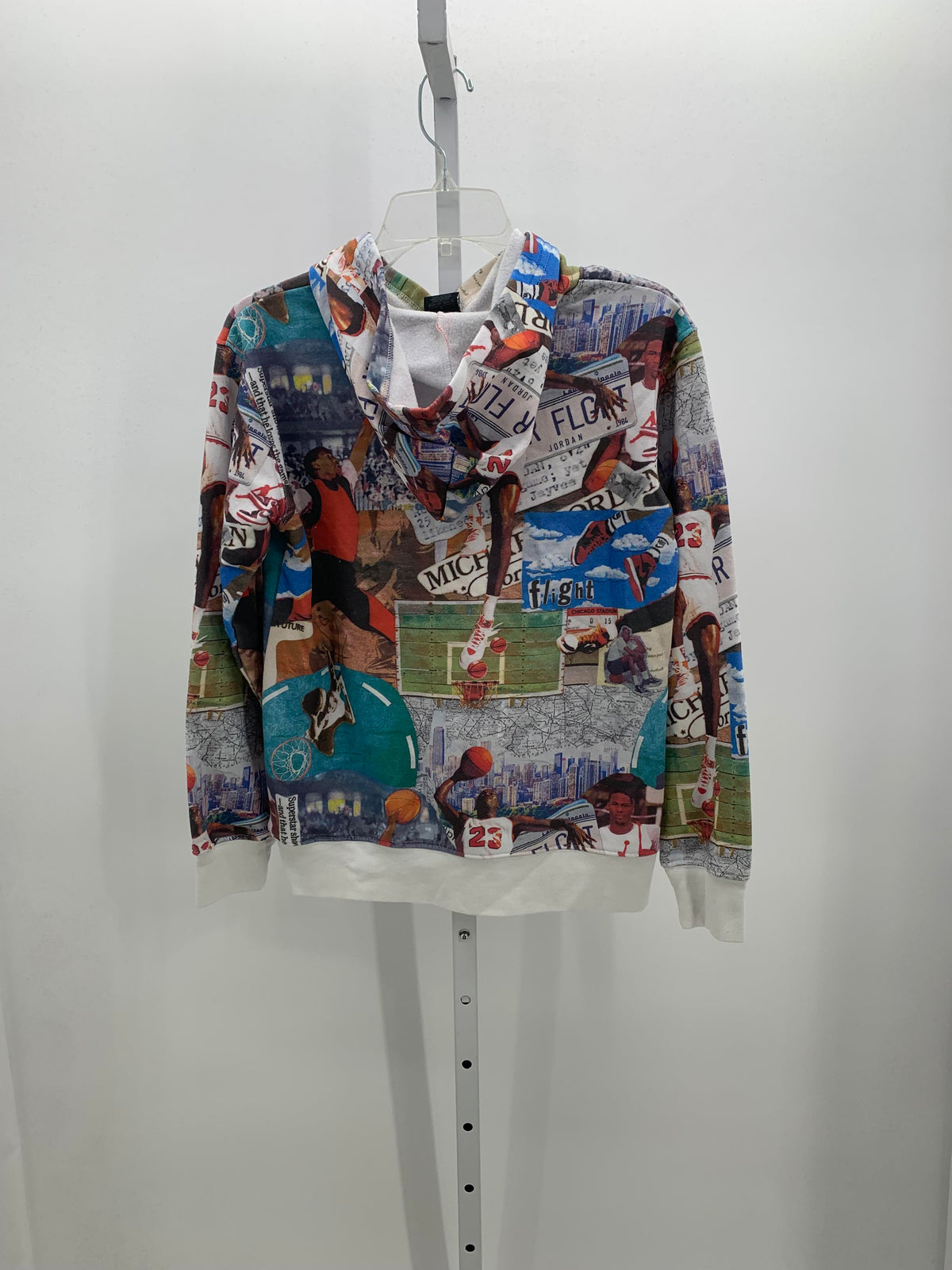 GRAPHIC HOODED KNIT