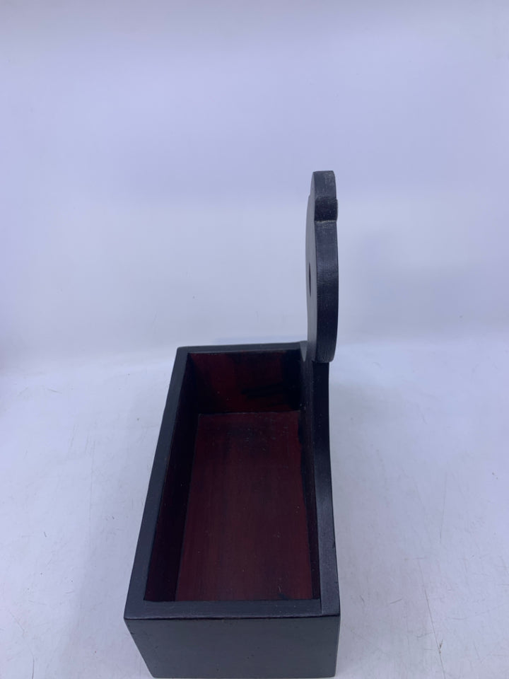BLACK PAINTED WOOD STORAGE BOX.