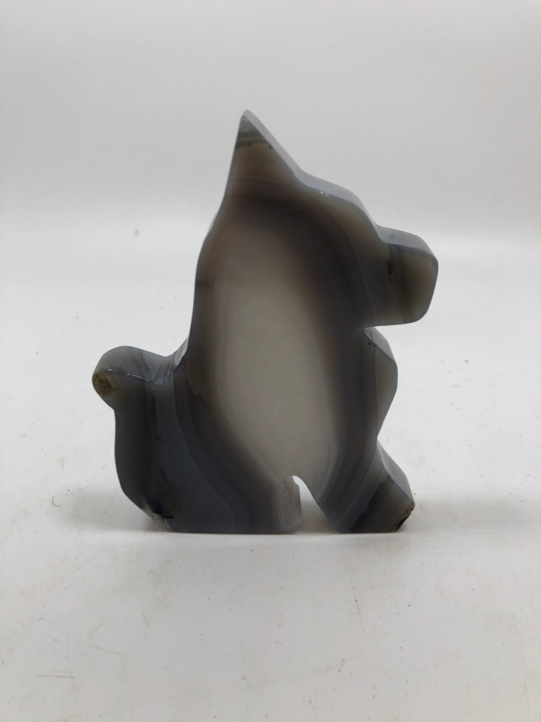 DOG SHAPED BLUE/WHITE GEODE SCULPTURE.