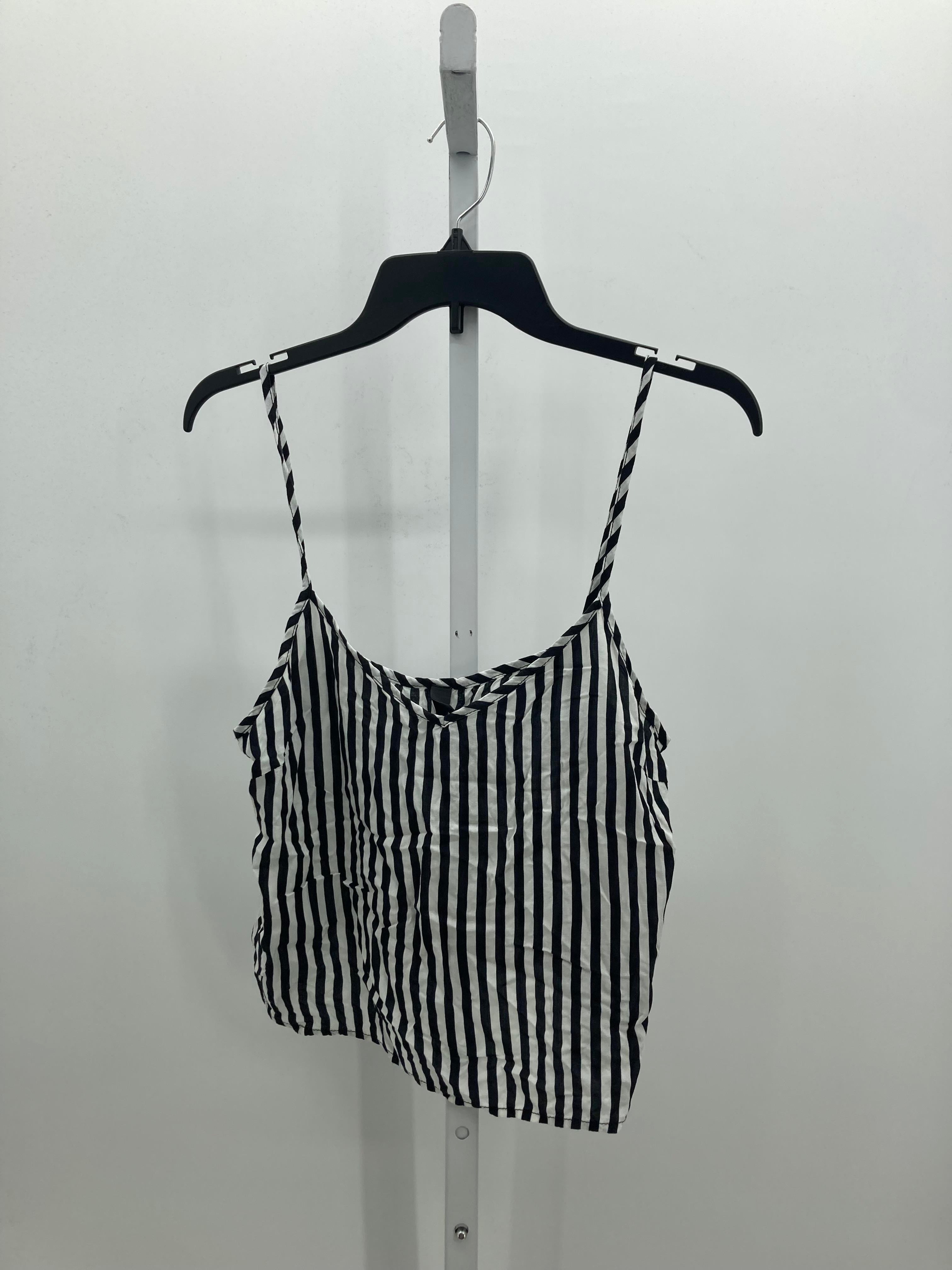 Alya Size Medium Juniors Tank